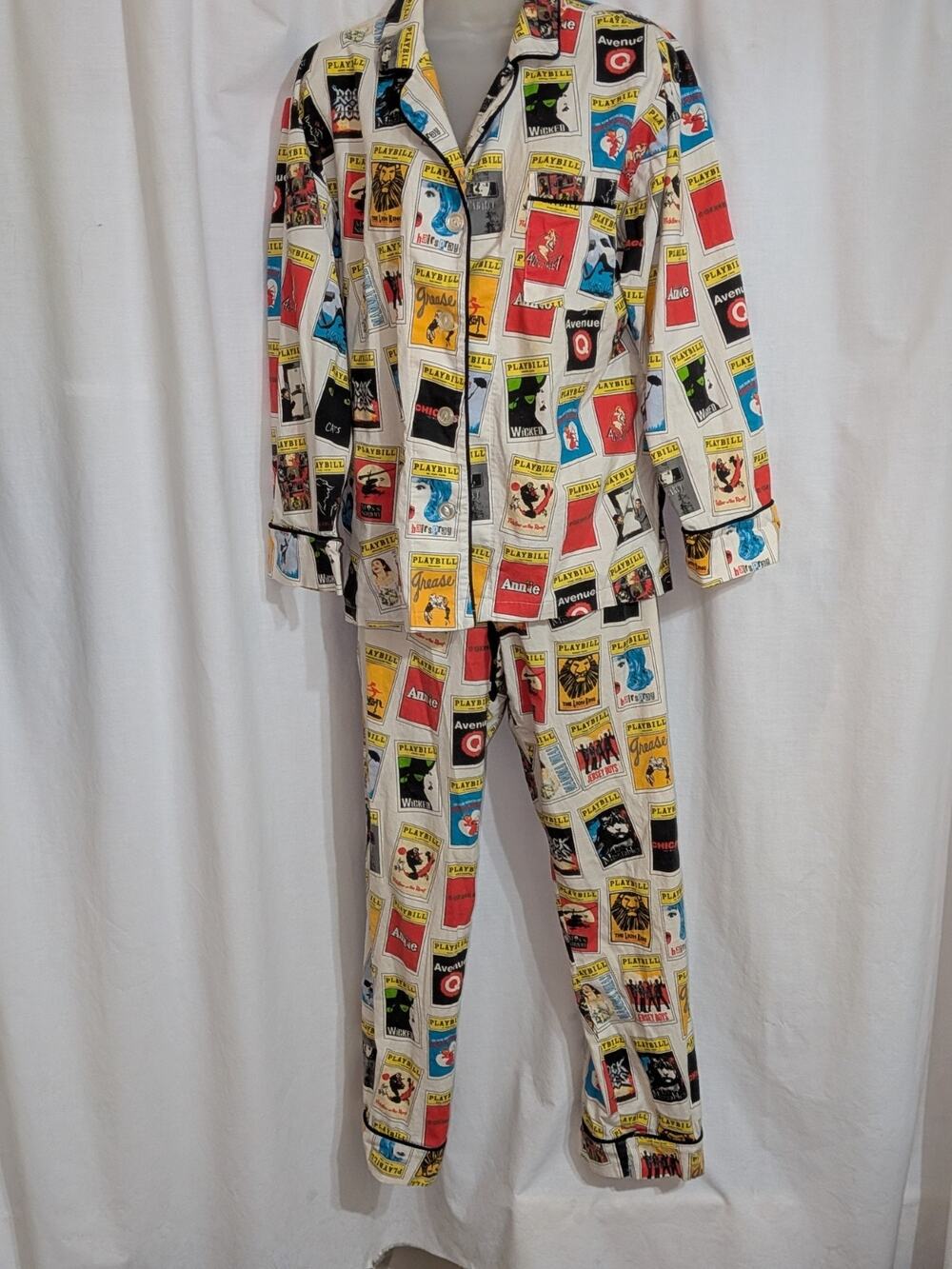 Playbill Musical Broadway NY Long Sleeve Button Up PJs Pattern Of Playbills Sz S